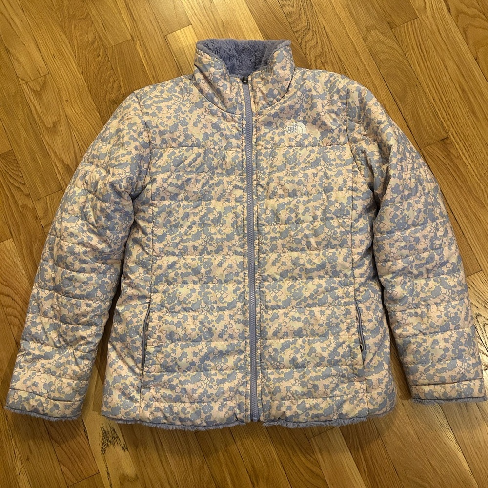 Gently worn 10-12 North Face girls reversible fleece jacket